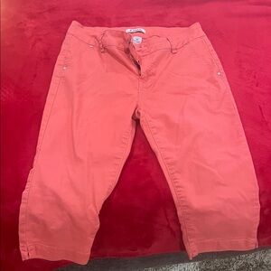 d. jeans Vibrant Coral Capris